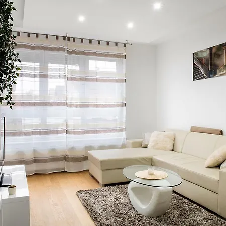 Sauna - Flexible Selfcheckins 6 - Zagreb - Garage - Electric Vehicle Ccharger - Loggia - New - Luxury - Apartments Repinc 6 Exterior foto