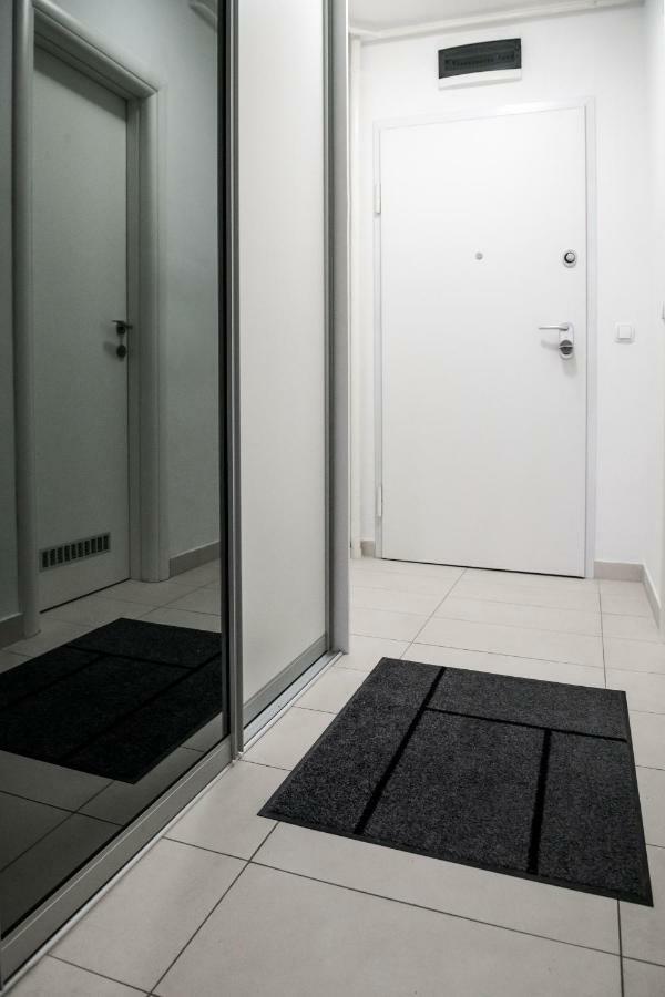 Sauna - Flexible Selfcheckins 6 - - Garage - Electric Vehicle Ccharger - Loggia - New - Luxury - Repinc 6 Apartment