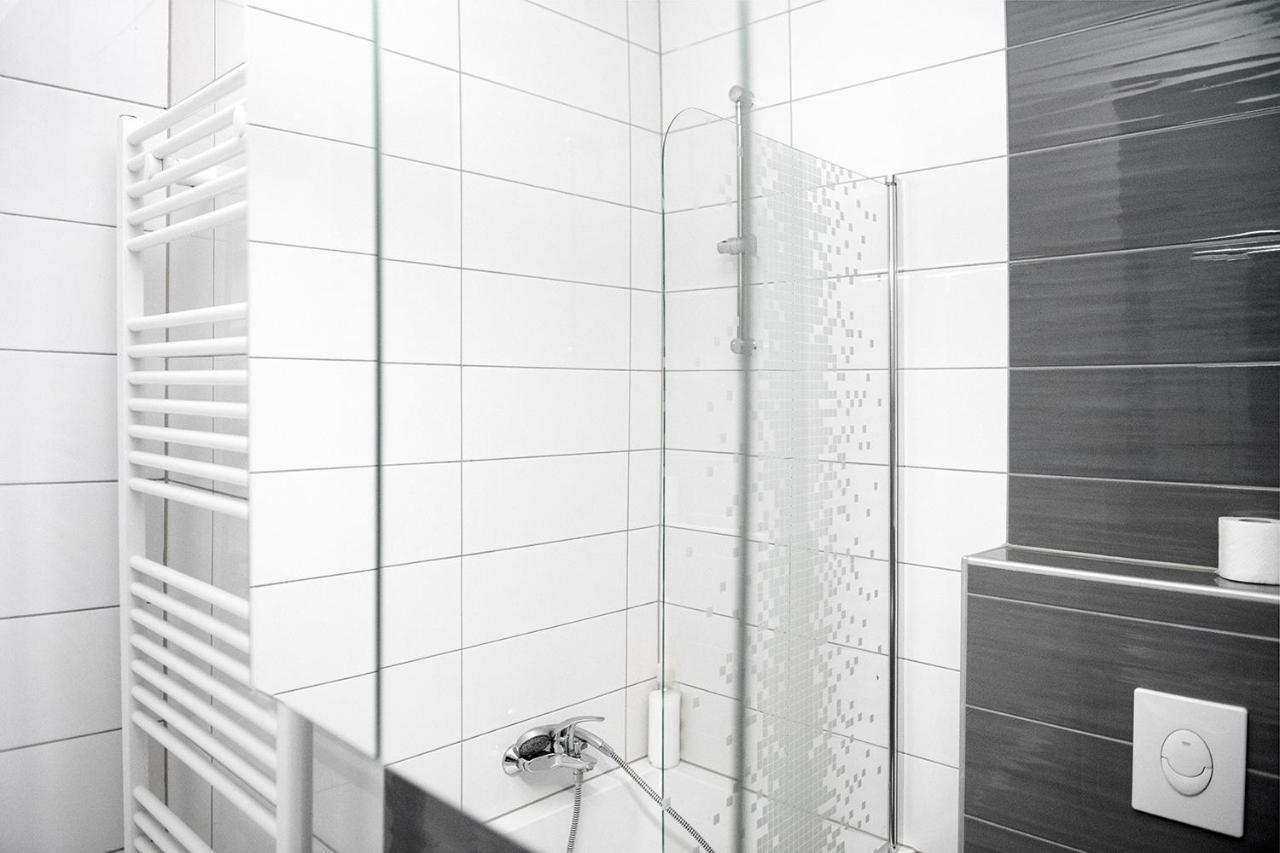 Sauna - Flexible Selfcheckins 6 - - Garage - Electric Vehicle Ccharger - Loggia - New - Luxury - Repinc 6 Apartment Zagreb